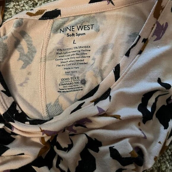 Nine West Essential Printed Scoop Neck Tank (Soft Spun) - Picture 5 of 6